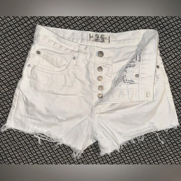 Free People Sophia Distressed Vintage Denim Cutoff Shorts - White - size 25 - Picture 4 of 12